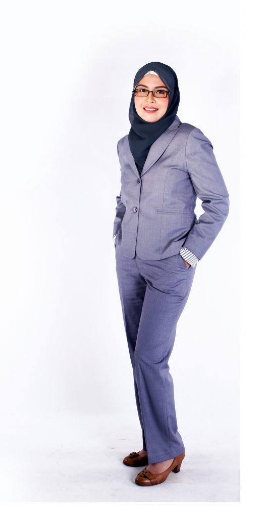 This image has an empty alt attribute; its file name is MG_0123_web-527x1024.jpg